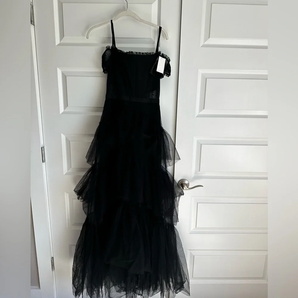 Betsy &‎ Adam Black Ruffle Off the Shoulder Tiered Mesh Ballgown NWT 0 - Picture 3 of 7